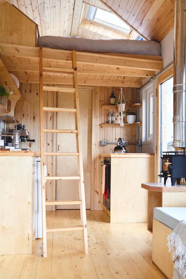 Aileen - Unique Tiny House With Wood Fired Roll Top Bath In Heart Of The Cairngorms Ballater Exterior photo