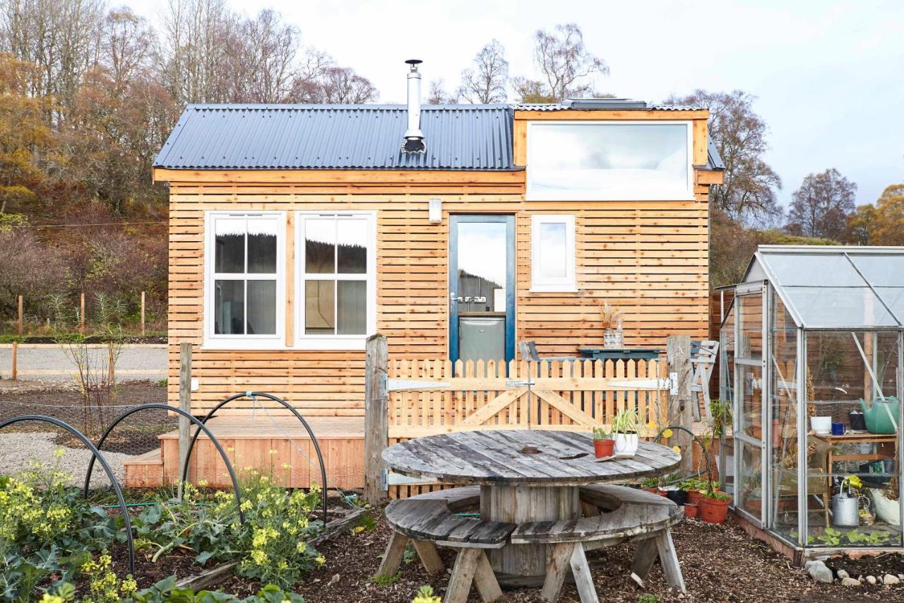 Aileen - Unique Tiny House With Wood Fired Roll Top Bath In Heart Of The Cairngorms Ballater Exterior photo
